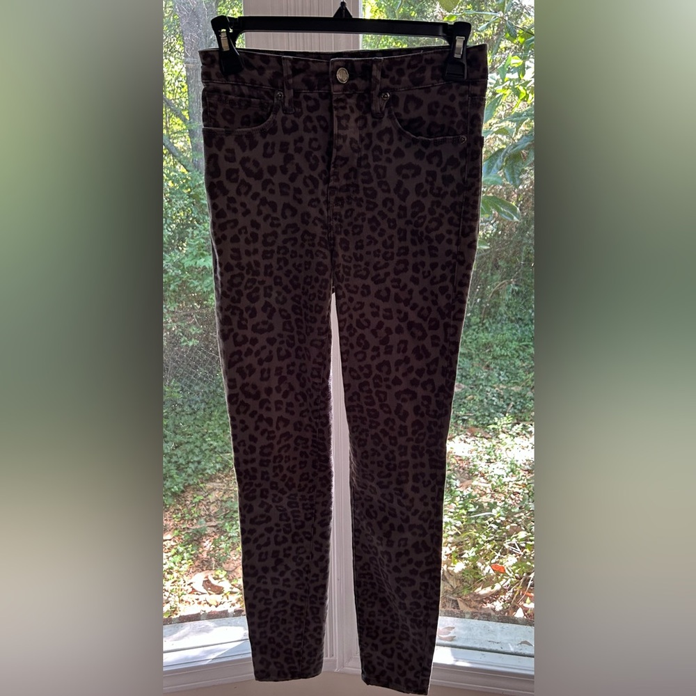 Good American Good Legs jeans